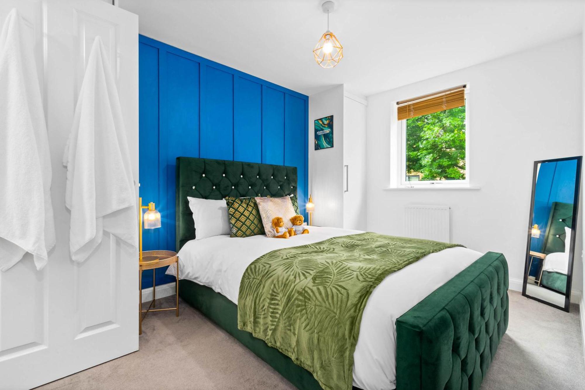 Lavish 3 Bedroom House With Ensuite And Parking By Azura Nights Birmingham Zewnętrze zdjęcie