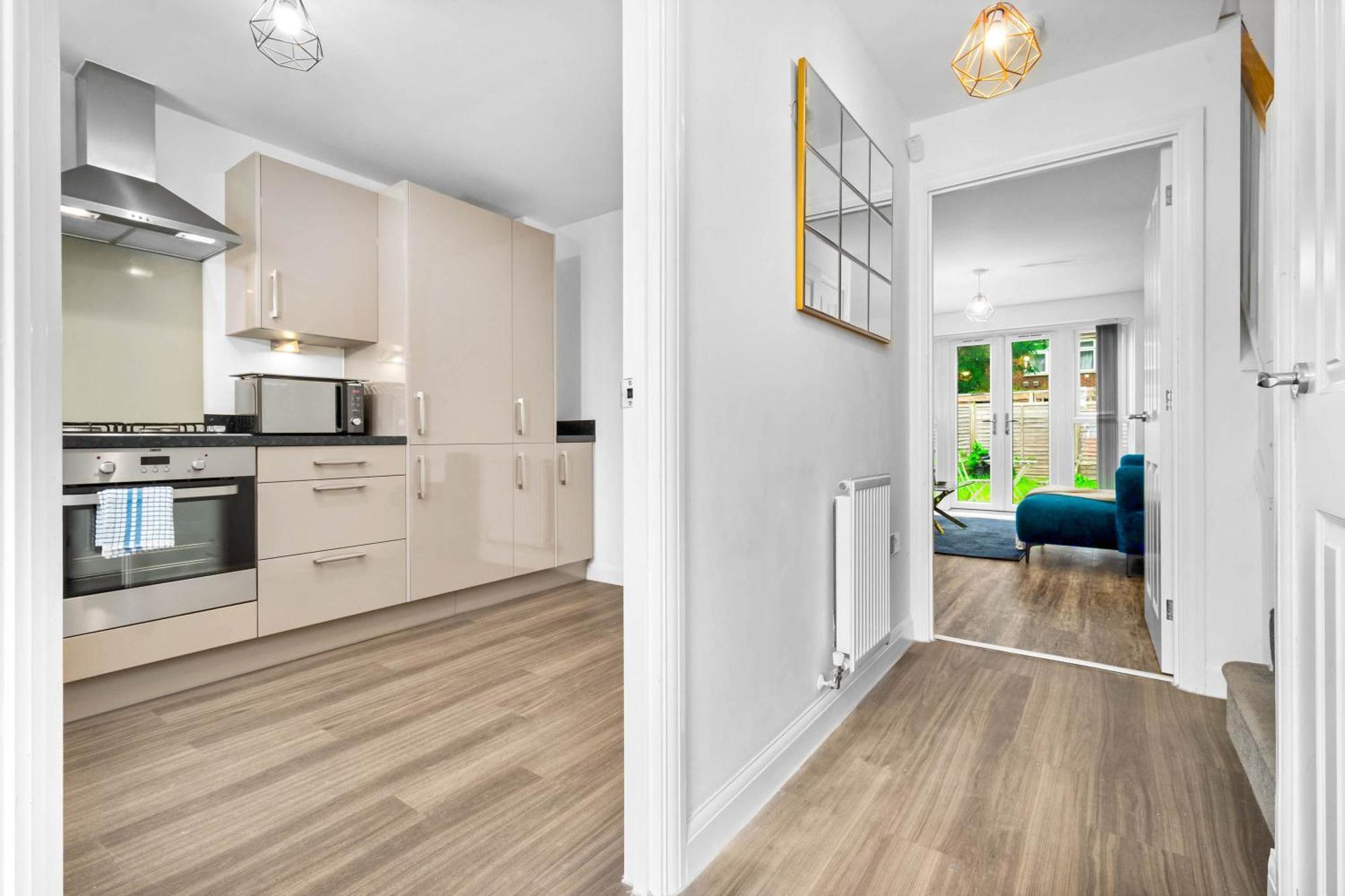 Lavish 3 Bedroom House With Ensuite And Parking By Azura Nights Birmingham Zewnętrze zdjęcie