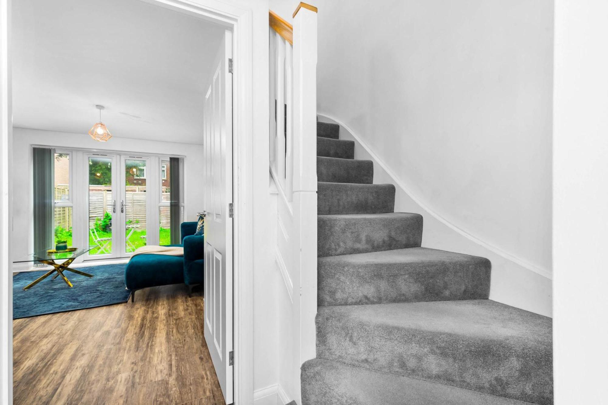 Lavish 3 Bedroom House With Ensuite And Parking By Azura Nights Birmingham Zewnętrze zdjęcie